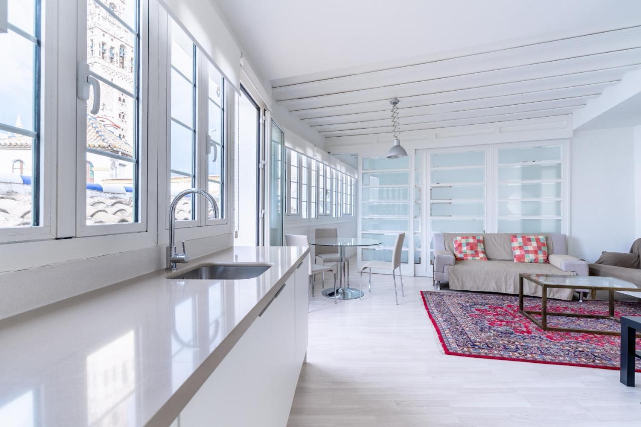 Historic Building Cathedral Apartment Seville Luaran gambar